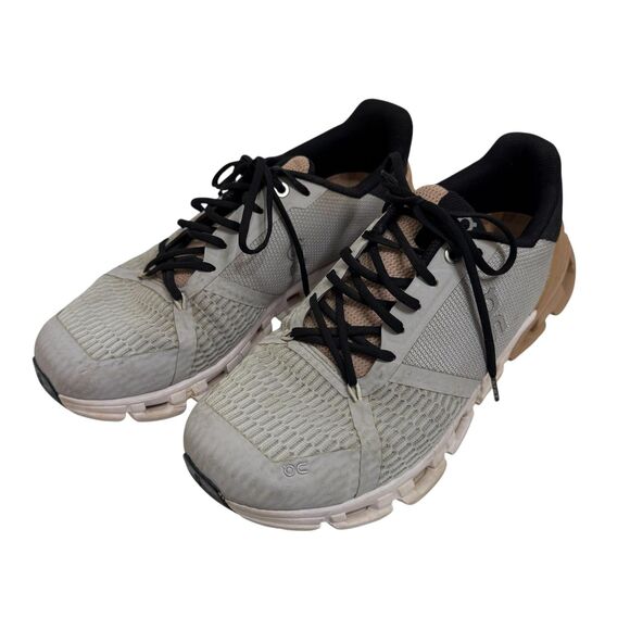 On Cloud Cloudfly Running Shoes Womens Size 8.5 Gray Tan Black Swiss Engineering - Picture 1 of 7
